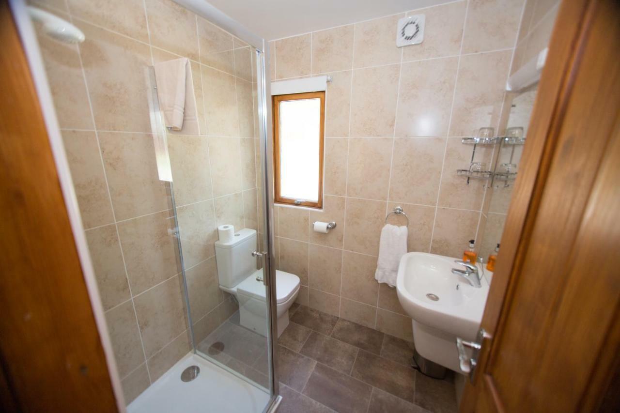 Invercauld Lodges بالاتر المظهر الخارجي الصورة