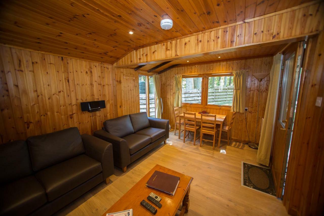 Invercauld Lodges بالاتر المظهر الخارجي الصورة