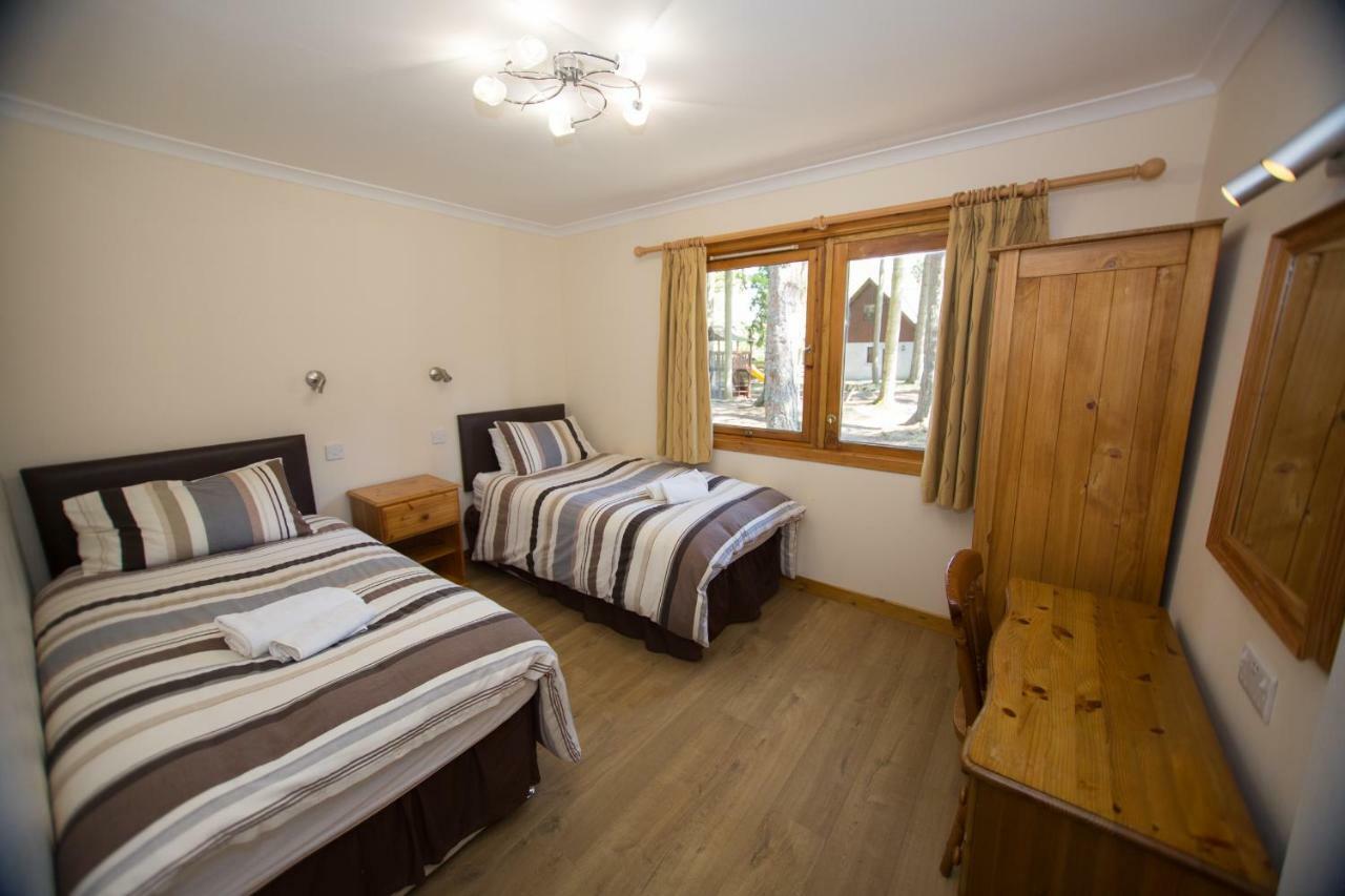 Invercauld Lodges بالاتر المظهر الخارجي الصورة