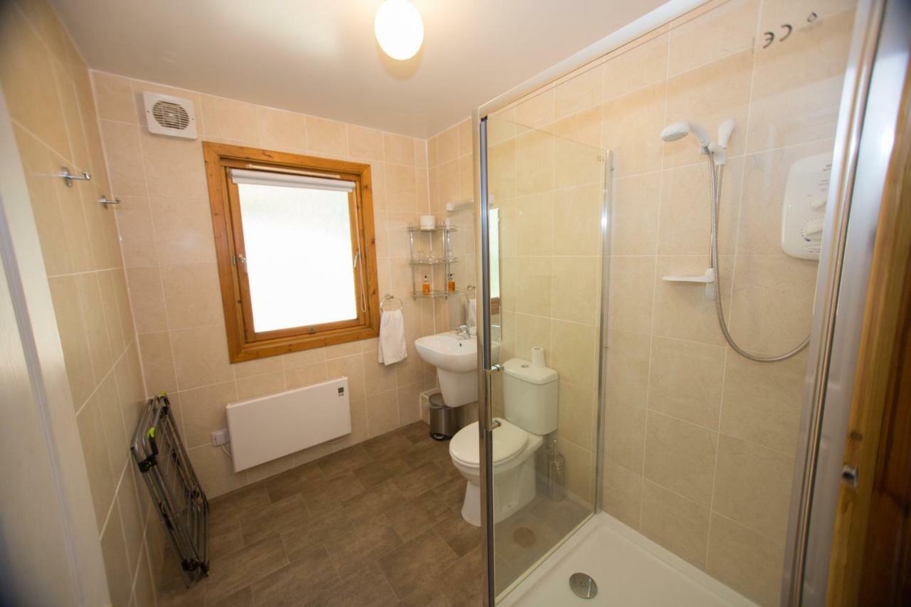 Invercauld Lodges بالاتر المظهر الخارجي الصورة