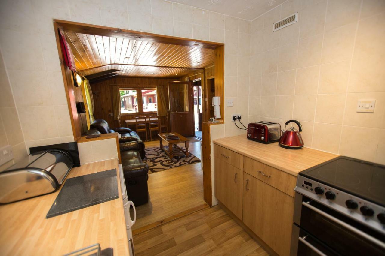Invercauld Lodges بالاتر المظهر الخارجي الصورة