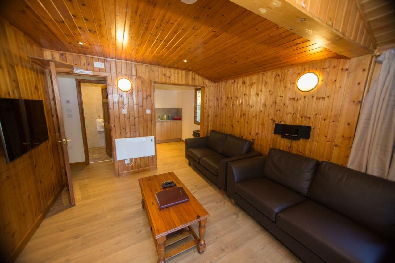 Invercauld Lodges بالاتر المظهر الخارجي الصورة
