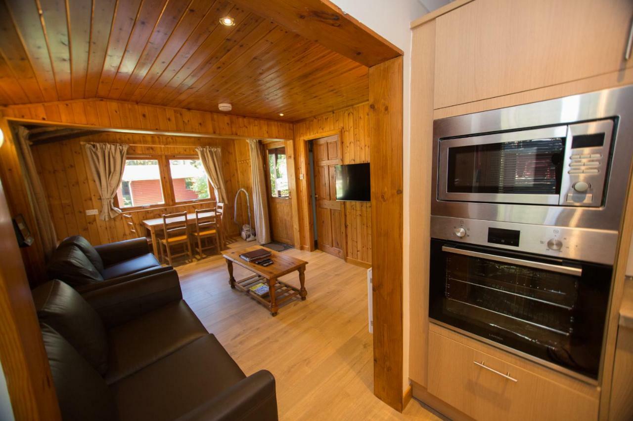 Invercauld Lodges بالاتر المظهر الخارجي الصورة