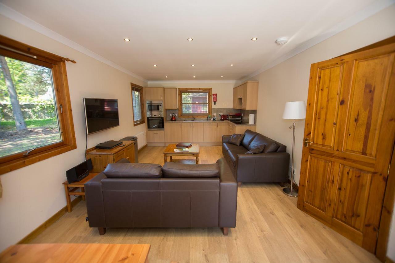 Invercauld Lodges بالاتر المظهر الخارجي الصورة
